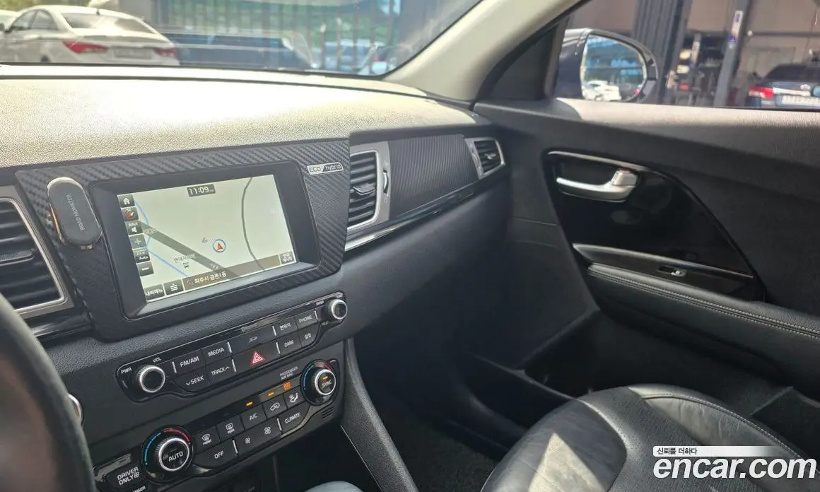Kia Niro 2017 1.6 АКПП, фото 14