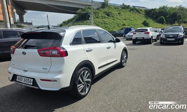 Kia Niro 2017 1.6 АКПП, миниатюра 4