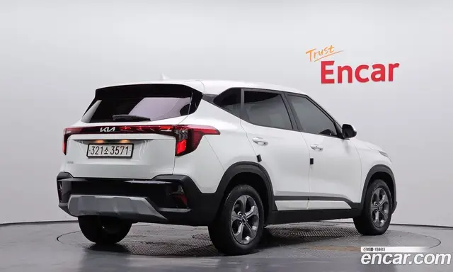 Kia Seltos 2022 2.0 АКПП, миниатюра 2 Kia Seltos 2022 2.0 АКПП, миниатюра 2