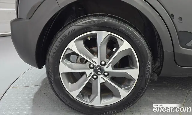 Kia Stonic 2017 1.6 АКПП, миниатюра 4 Kia Stonic 2017 1.6 АКПП, миниатюра 4