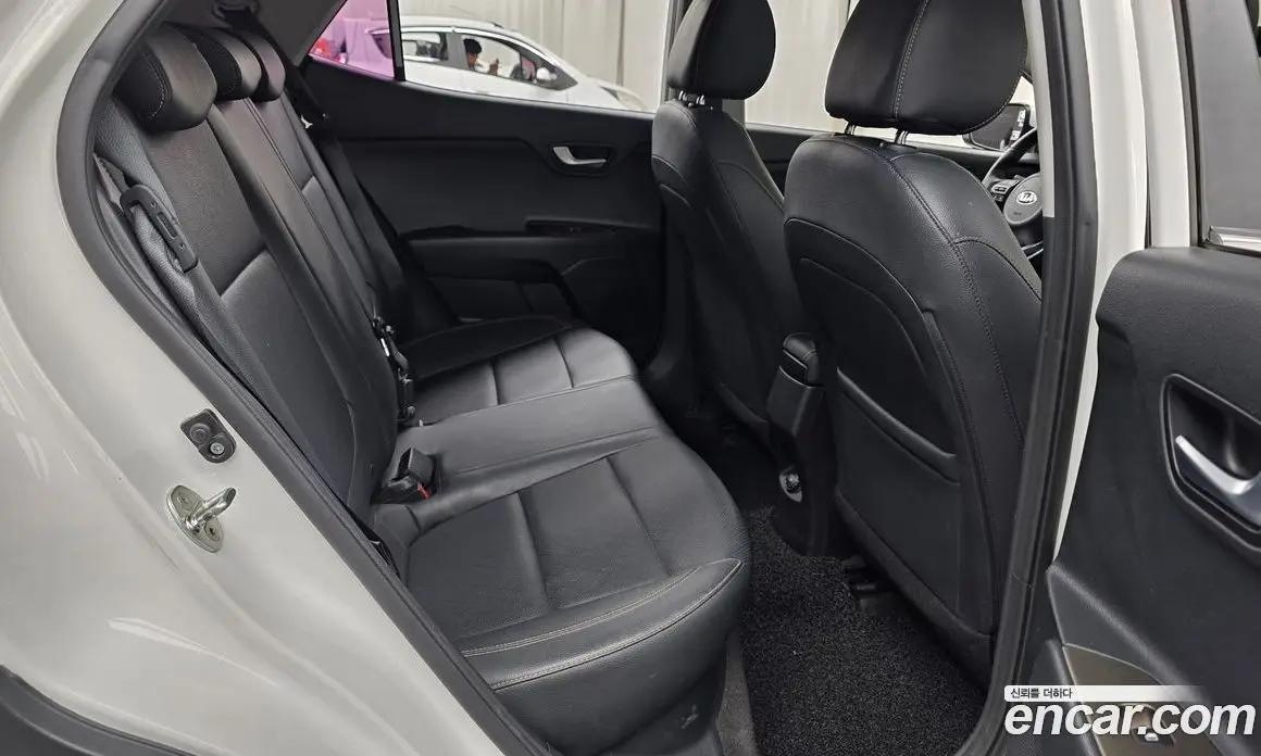 Kia Stonic 2017 1.6 АКПП, фото 17