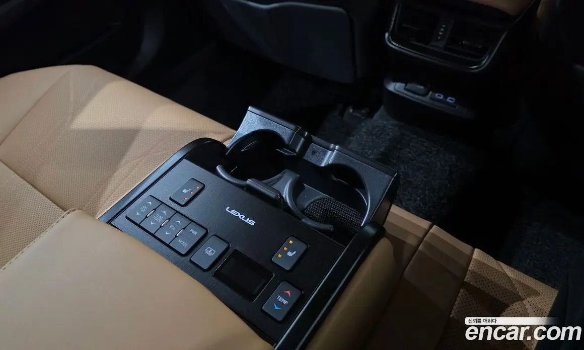 Lexus ES 2023 2.5 АКПП, фото 19