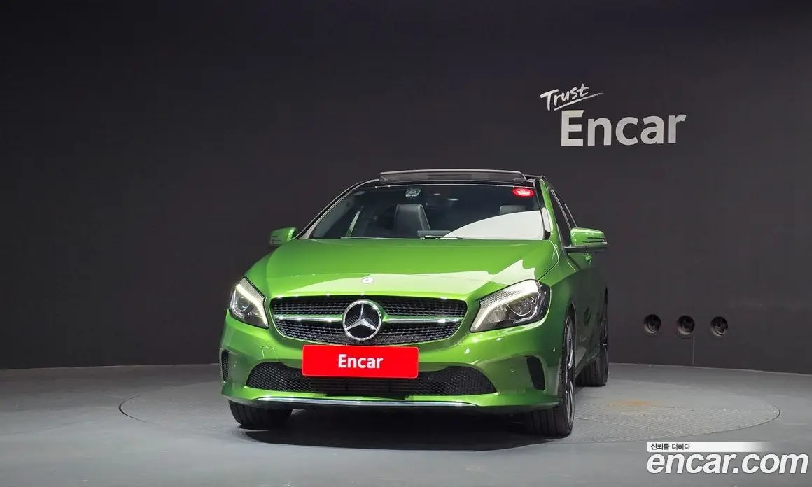 Mercedes-Benz A-Class 2017 1.6 АКПП, фото 3