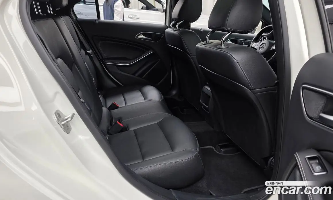 Mercedes-Benz A-Class 2017 1.6 АКПП, фото 12