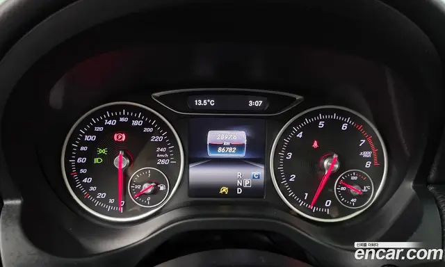 Mercedes-Benz A-Class 2017 1.6 АКПП, миниатюра 8