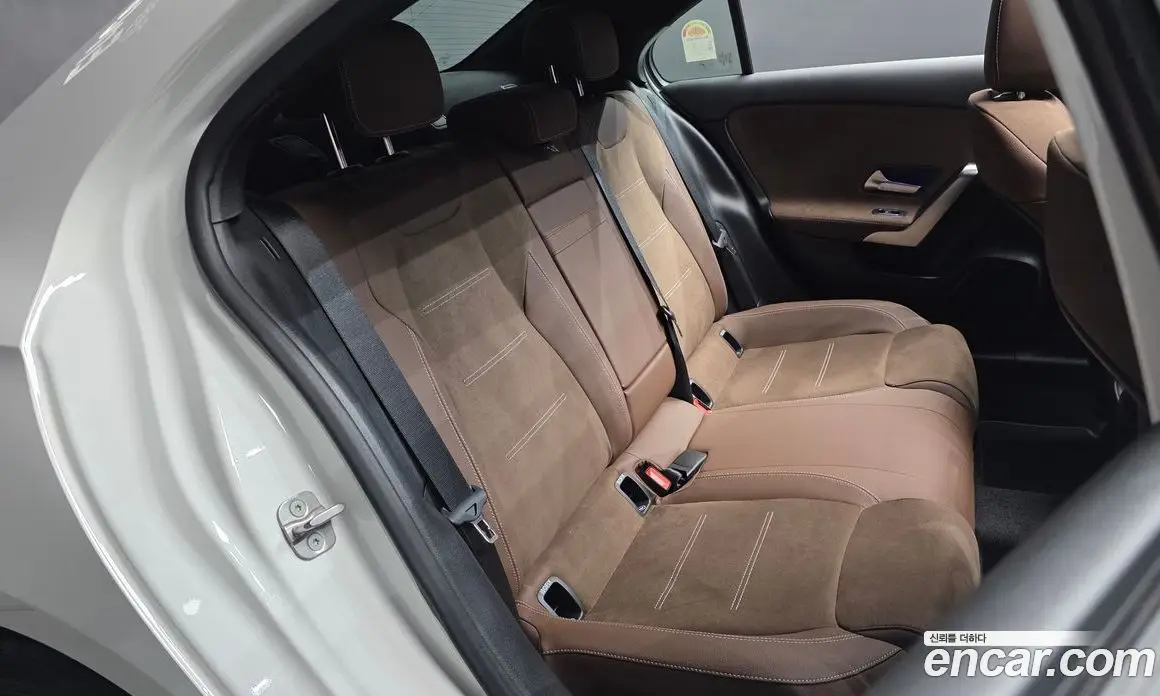 Mercedes-Benz A-Class 2024 2.0 АКПП, фото 18