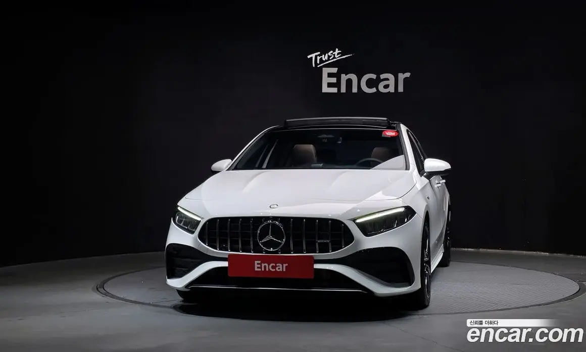Mercedes-Benz A-Class 2024 2.0 АКПП, фото 3