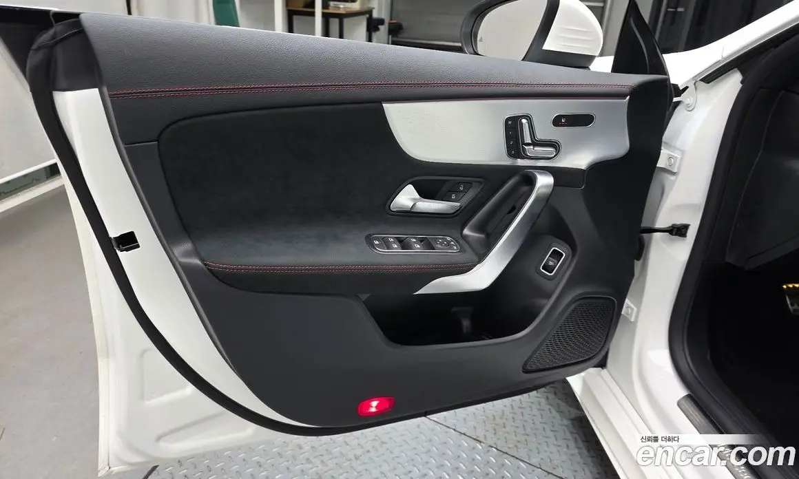 Mercedes-Benz CLA-Class 2024 2.0 АКПП, фото 14