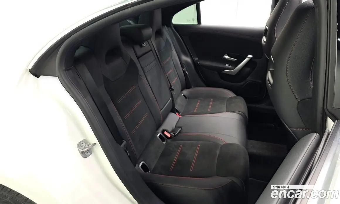 Mercedes-Benz CLA-Class 2024 2.0 АКПП, фото 17