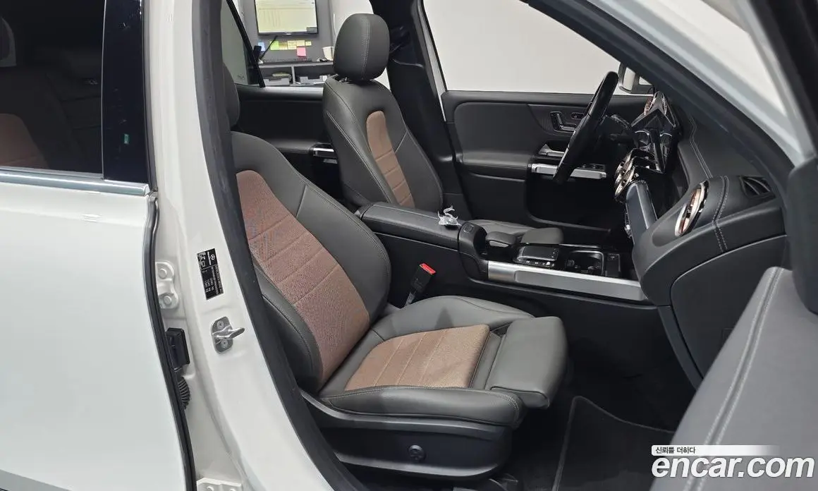 Mercedes-Benz EQB 2024 0.2 АКПП, фото 15