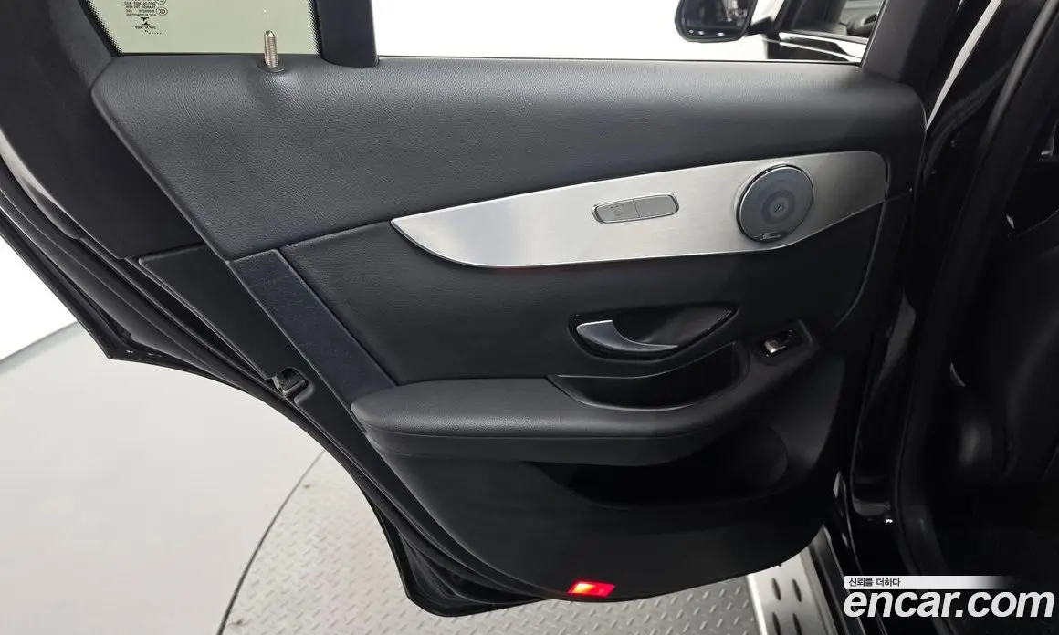 Mercedes-Benz GLC-Class 2019 2.0 АКПП, фото 15 Mercedes-Benz GLC-Class 2019 2.0 АКПП, фото 15