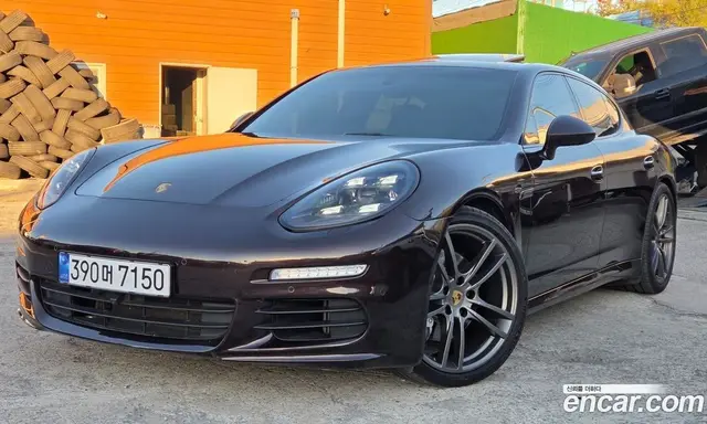 Porsche Panamera, 2015, 139 800 км