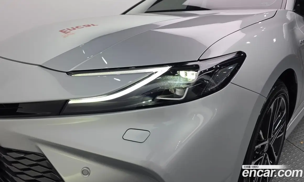 Toyota Camry 2024 2.5 АКПП, фото 8