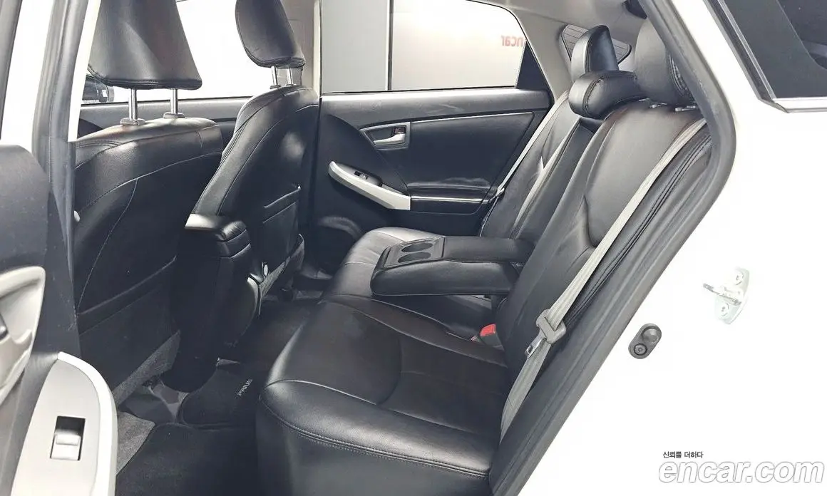 Toyota Prius 2015 1.8 АКПП, фото 17