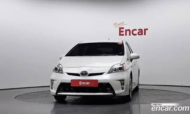 Toyota Prius 2015 1.8 АКПП, миниатюра 3