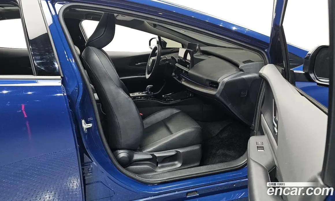 Toyota Prius 2024 2.0 АКПП, фото 16