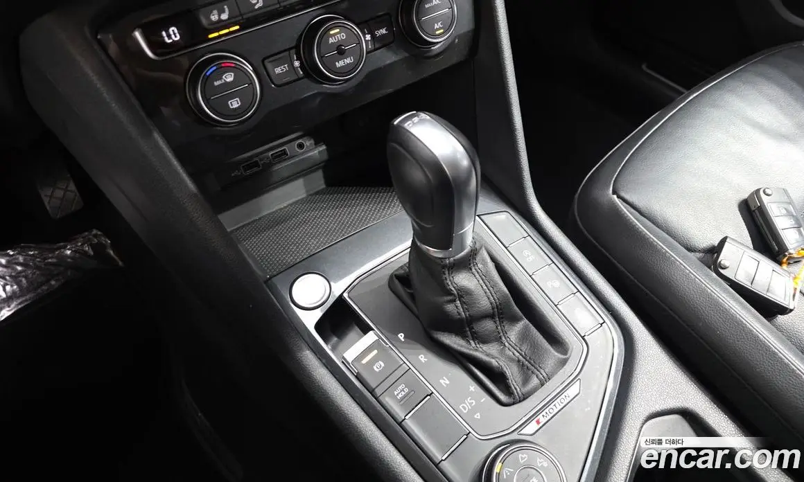Volkswagen Tiguan 2018 2.0 АКПП, фото 12