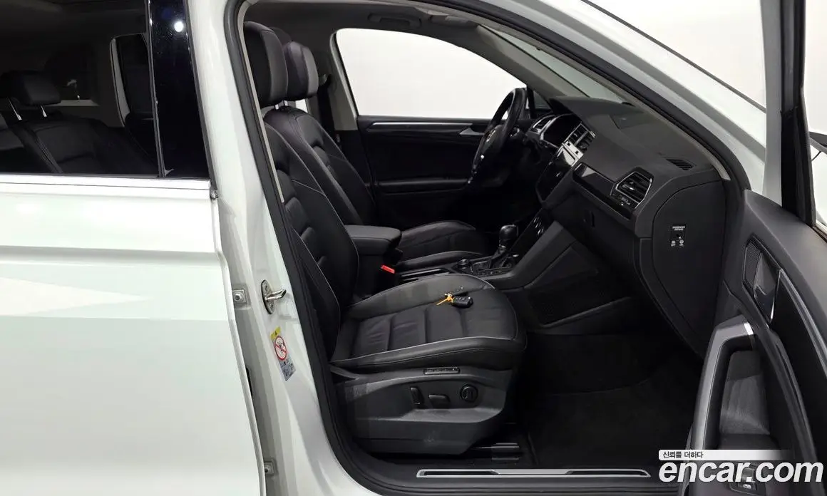 Volkswagen Tiguan 2018 2.0 АКПП, фото 16