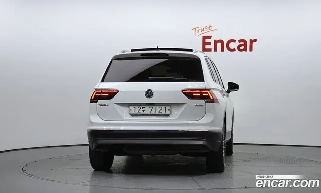 Volkswagen Tiguan 2018 2.0 АКПП, миниатюра 4