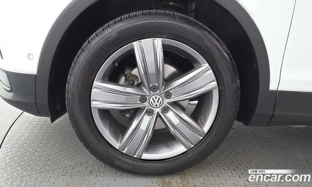 Volkswagen Tiguan 2018 2.0 АКПП, миниатюра 5