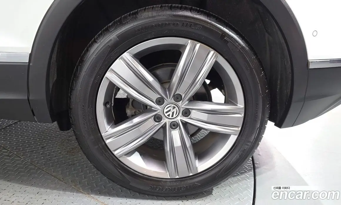 Volkswagen Tiguan 2018 2.0 АКПП, фото 7