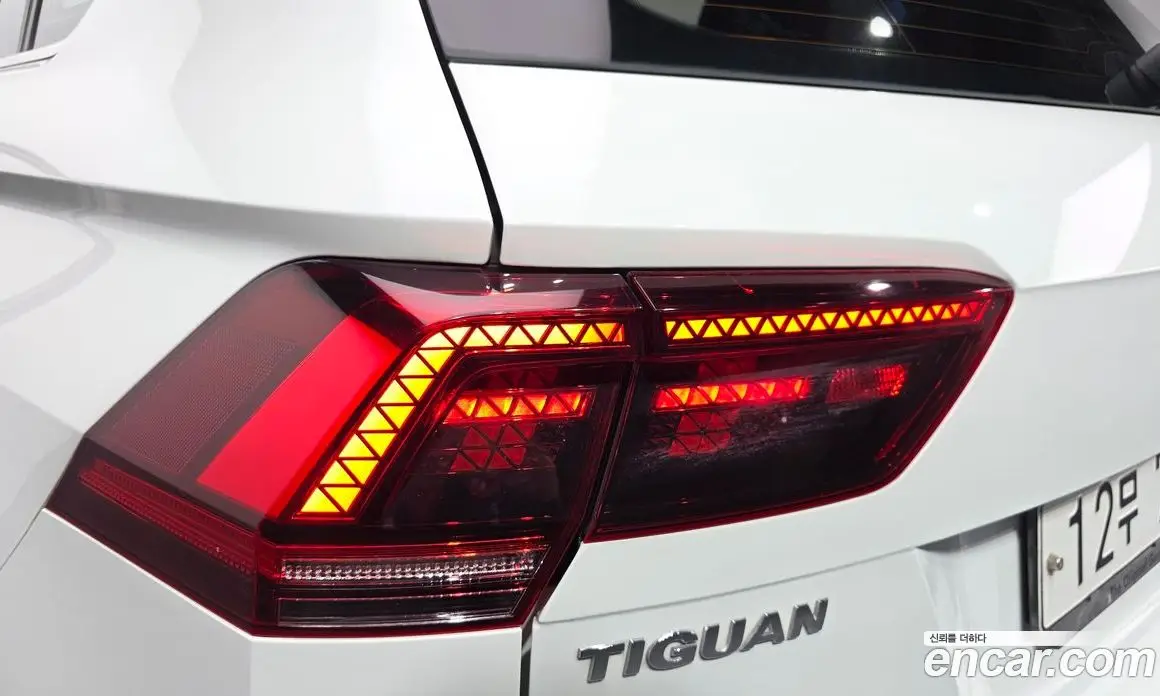 Volkswagen Tiguan 2018 2.0 АКПП, фото 9