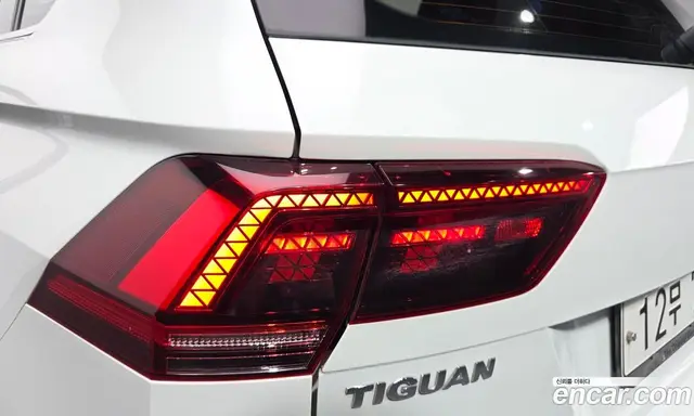 Volkswagen Tiguan 2018 2.0 АКПП, миниатюра 9