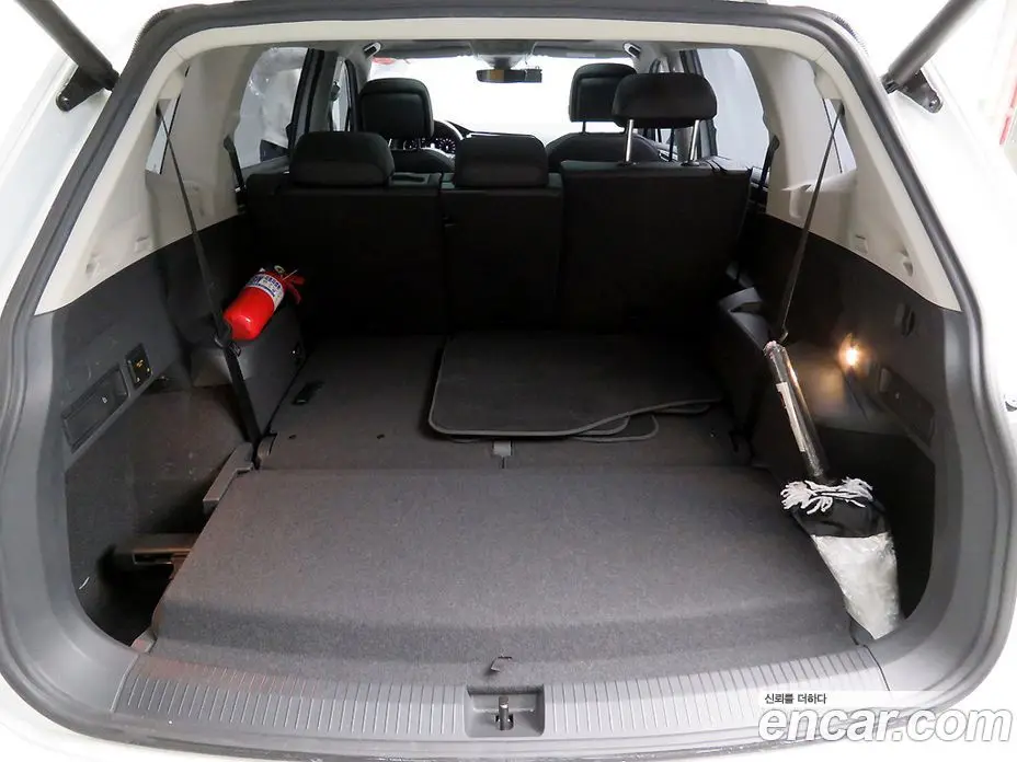 Volkswagen Tiguan 2020 2.0 АКПП, фото 17