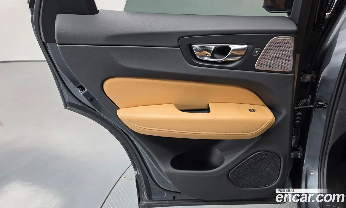 Volvo XC60 2018 2.0 АКПП, фото 15