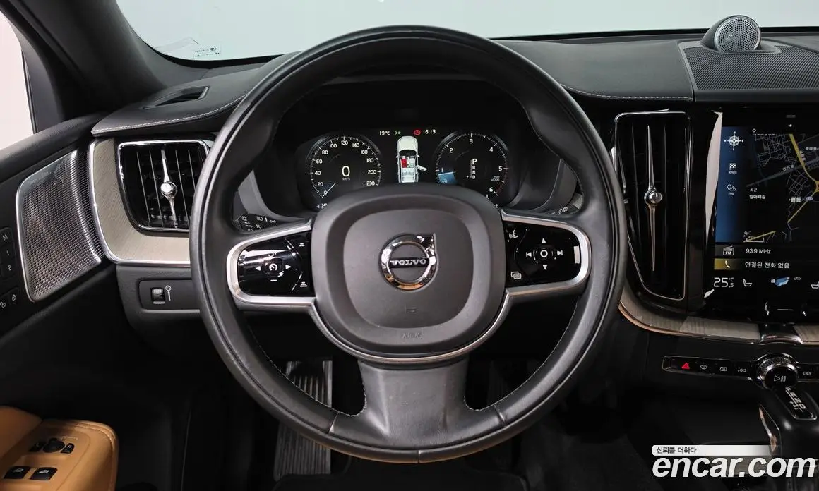 Volvo XC60 2018 2.0 АКПП, фото 18