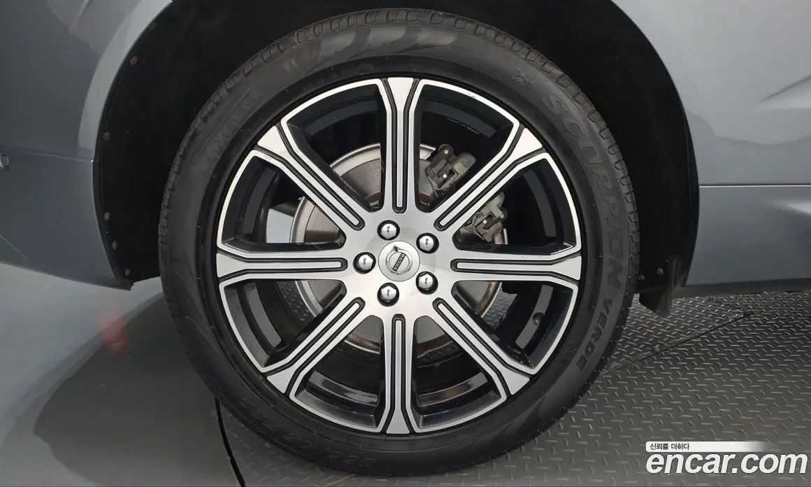 Volvo XC60 2018 2.0 АКПП, фото 5