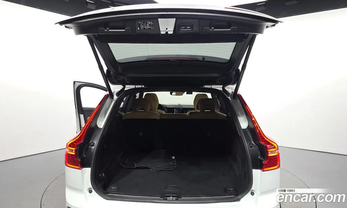 Volvo XC60 2019 2.0 АКПП, фото 20