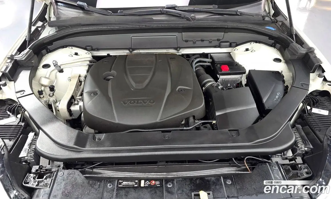 Volvo XC60 2019 2.0 АКПП, фото 6