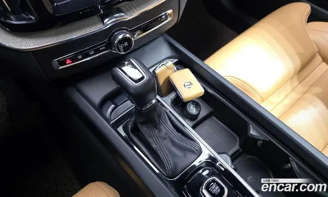 Volvo XC60 2019 2.0 АКПП, миниатюра 9