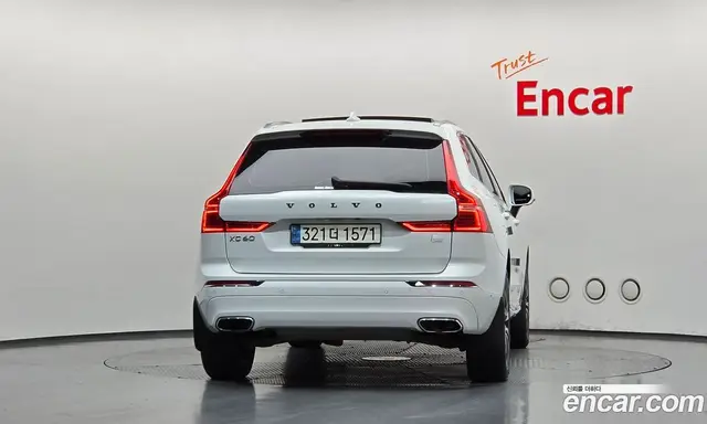 Volvo XC60 2021 2.0 АКПП, миниатюра 4 Volvo XC60 2021 2.0 АКПП, миниатюра 4