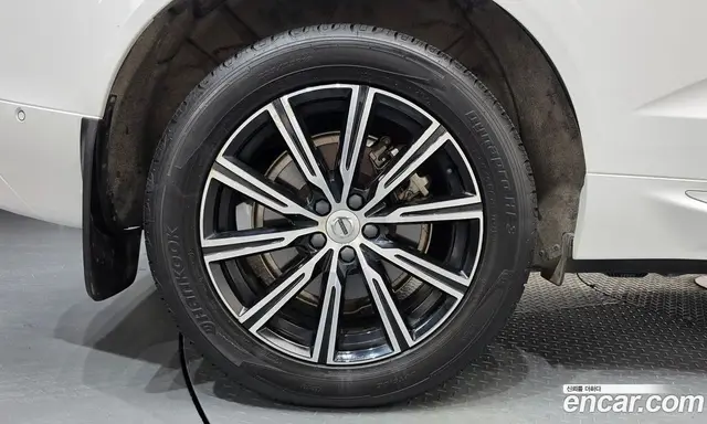 Volvo XC60 2021 2.0 АКПП, миниатюра 5 Volvo XC60 2021 2.0 АКПП, миниатюра 5