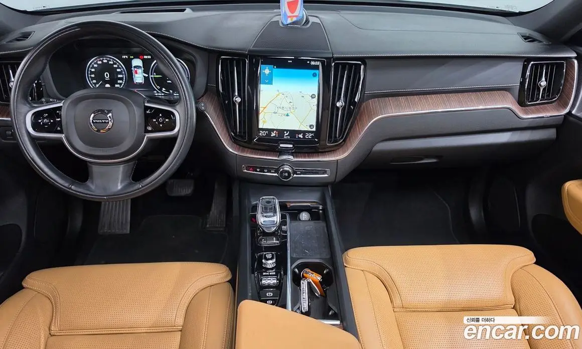 Volvo XC60 2021 2.0 АКПП, фото 10 Volvo XC60 2021 2.0 АКПП, фото 10