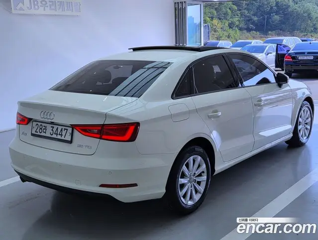 Audi A3 2015 1.6 АКПП, миниатюра 4