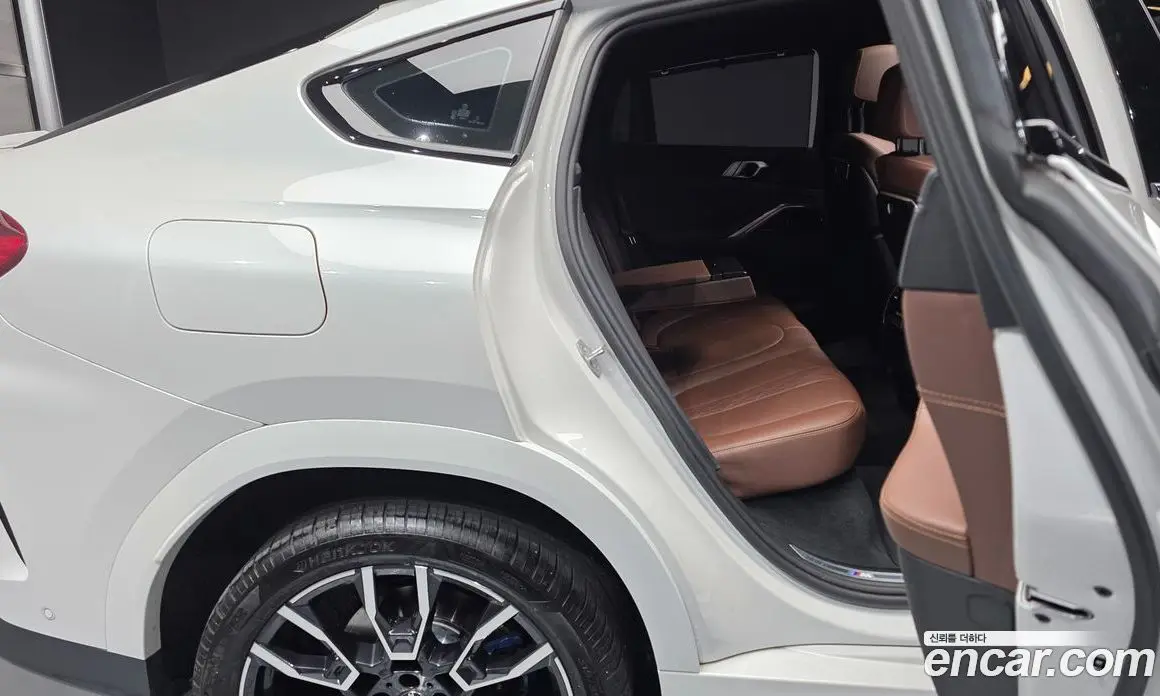BMW X6 2023 3.0 АКПП, фото 17