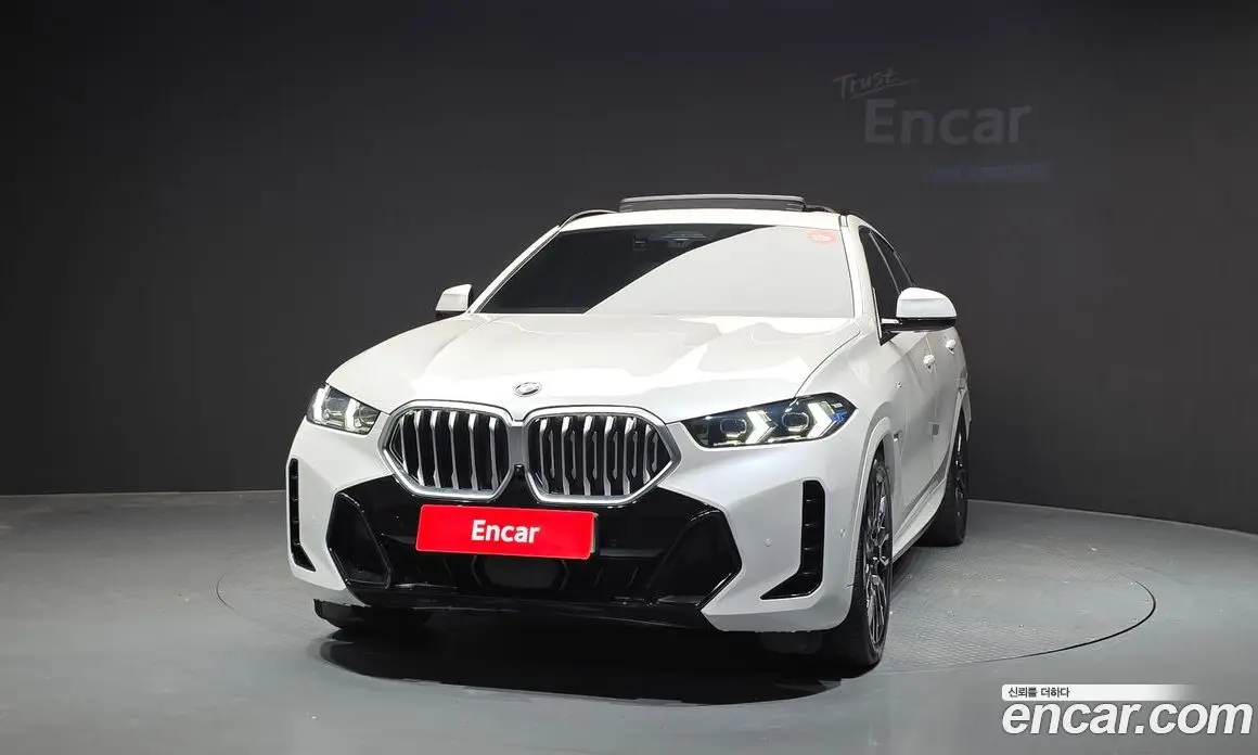 BMW X6 2023 3.0 АКПП, фото 3