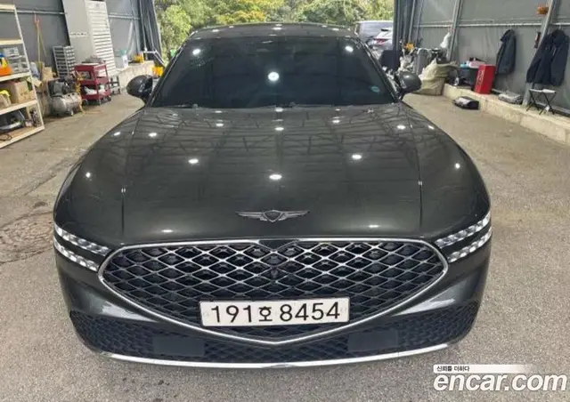 Genesis G90, 2023, 91 549 км