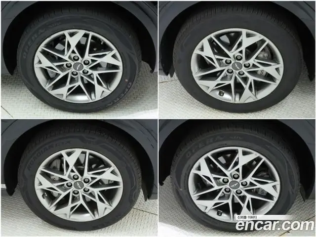 Genesis GV70 2023 2.5 АКПП, миниатюра 5