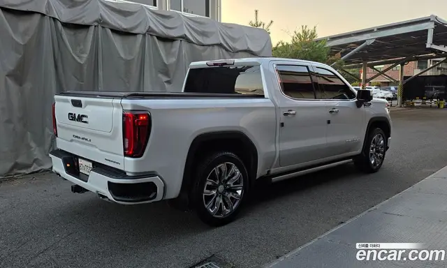GMC Sierra, 2023, 18 824 км