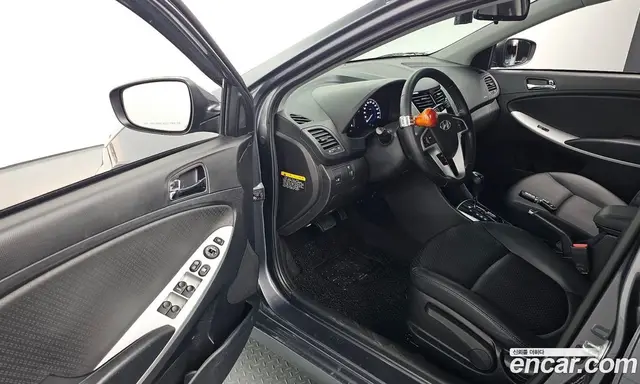 Hyundai Accent 2011 1.6 АКПП, миниатюра 12