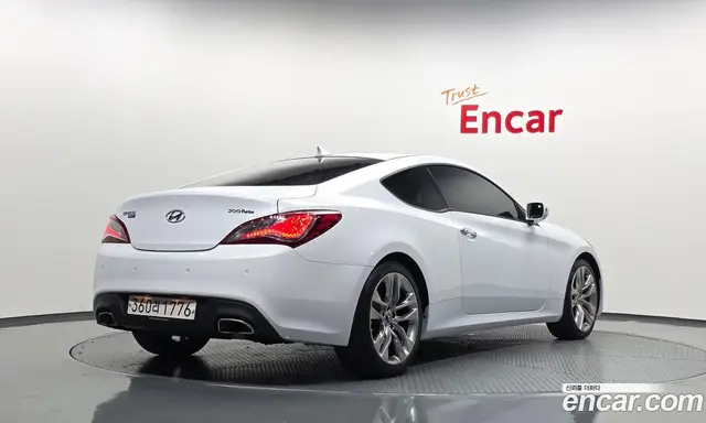 Hyundai Genesis, 2013, 49 293 км