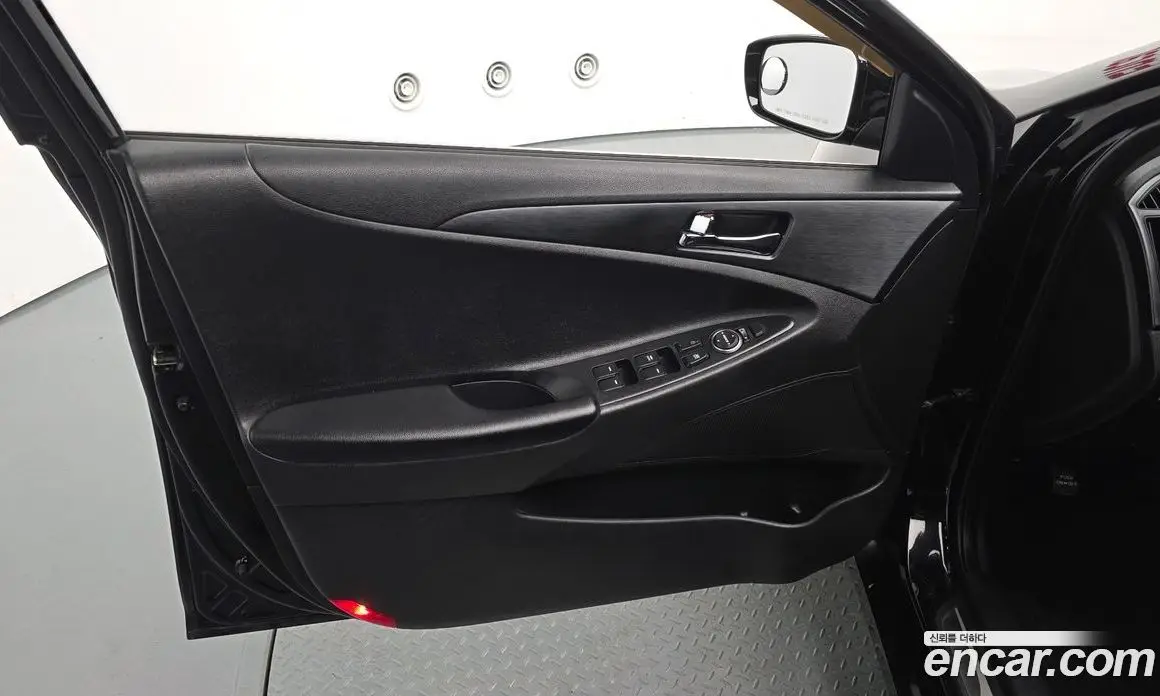 Hyundai Sonata 2011 2.0 АКПП, фото 13