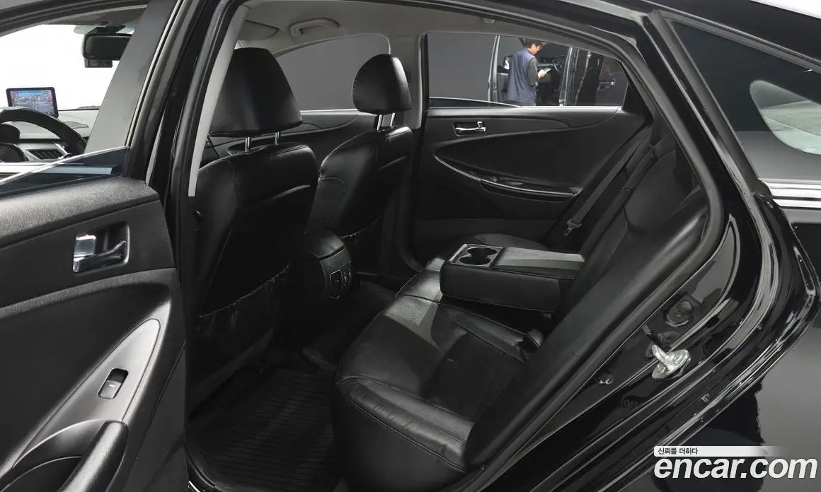 Hyundai Sonata 2011 2.0 АКПП, фото 16