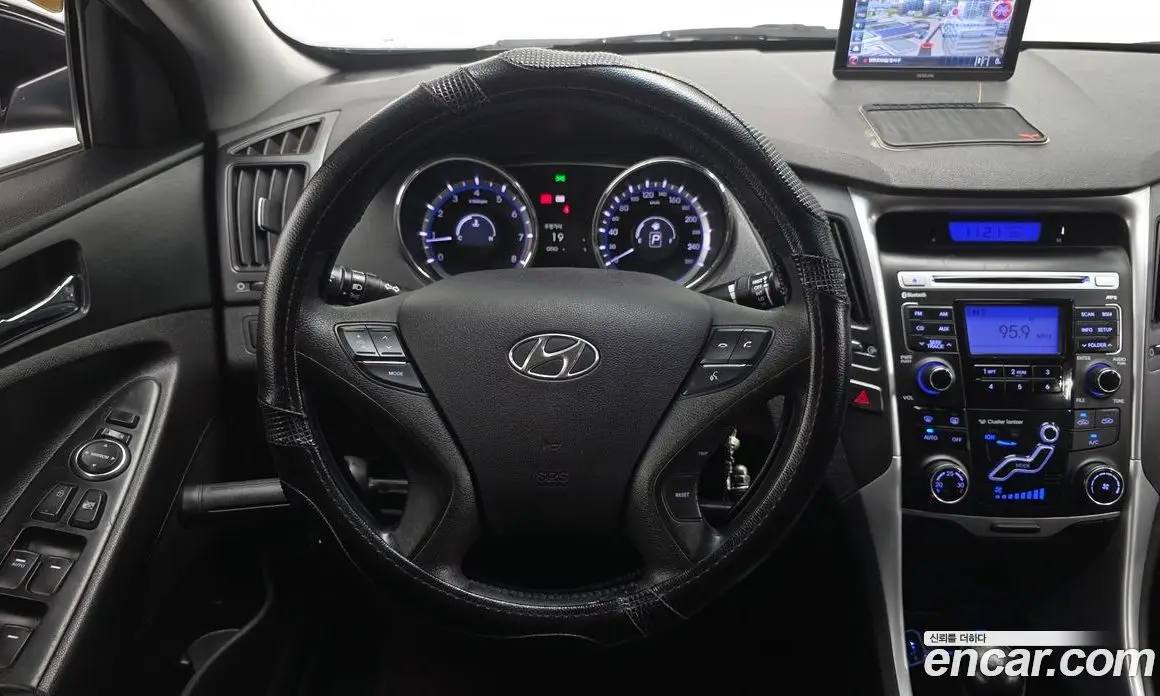 Hyundai Sonata 2011 2.0 АКПП, фото 19
