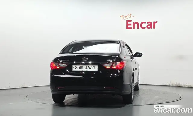 Hyundai Sonata 2011 2.0 АКПП, миниатюра 3