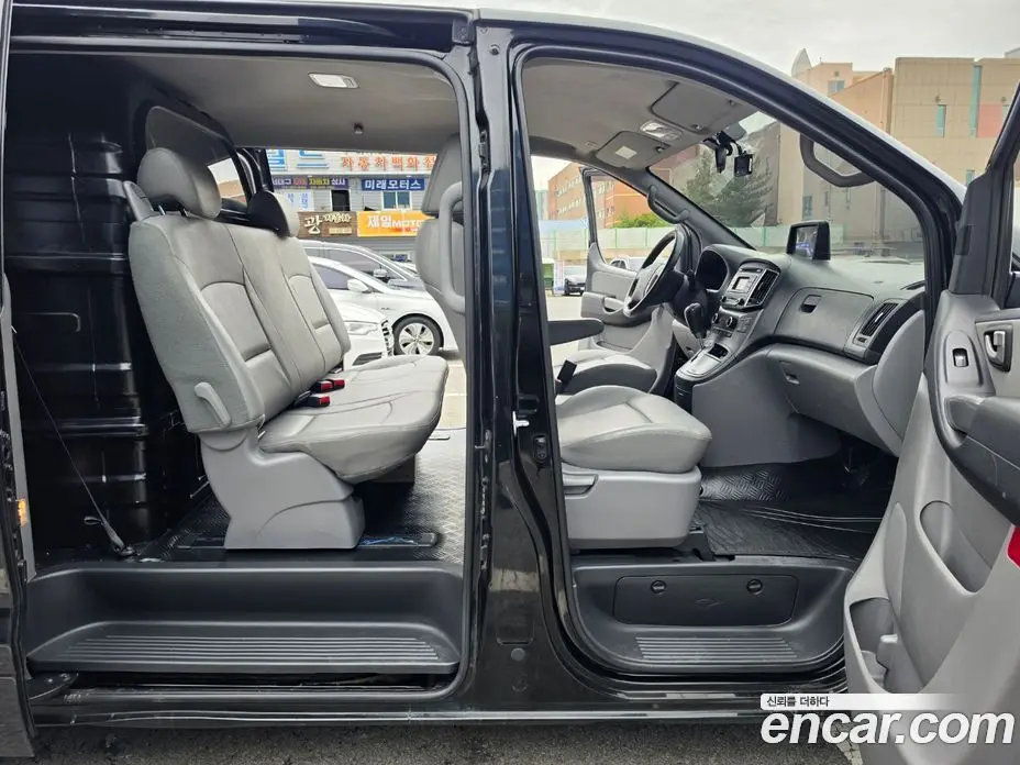 Hyundai Starex 2019 2.5 АКПП, фото 17 Hyundai Starex 2019 2.5 АКПП, фото 17